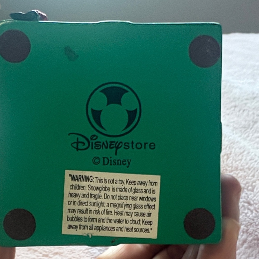 2005 Disney Holiday Fairy Snow Globe with Red and Green Base - Picture 5 of 5